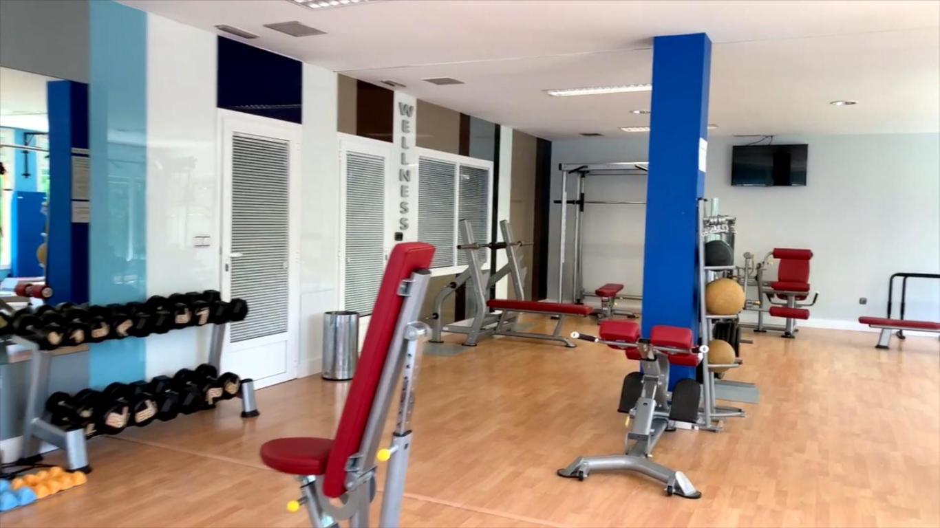Hotel Lasa Sport Valladolid Exterior photo