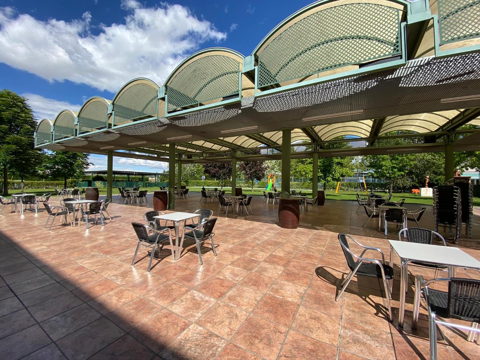 Hotel Lasa Sport Valladolid Exterior photo